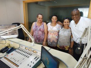 Dirigentes do sindicato de Franca (SP) debatem os desafios da categoria em rádio local
