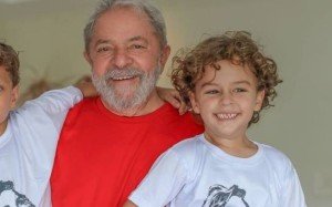 FENATRAD se solidariza com o presidente Lula pelo falecimento de seu neto