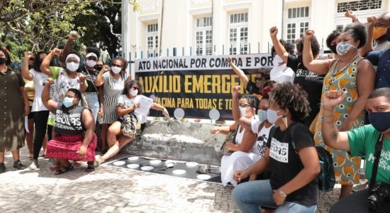 FENATRAD participa de ato nacional por retorno do auxílio emergencial e vacina contra a Covid-19
