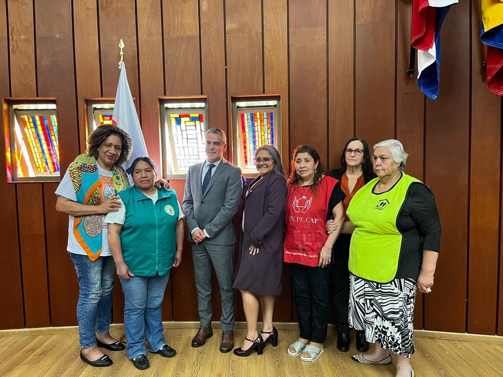 Noeli dos Santos representa a FENATRAD em Conferência Internacional de Seguridade Social, no México